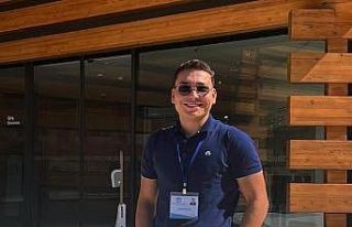 Depremde hayatını kaybeden genç rehber bugün toprağa...