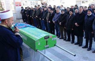 Depremde hayatını kaybeden öğretmen son yolculuğuna...