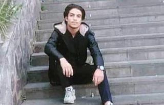 Depremde hayatını kaybeden üniversite öğrenci...