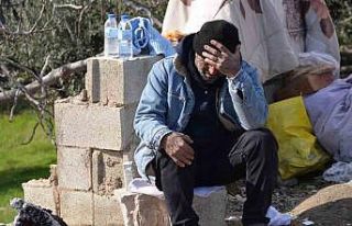 Depremde objektiflere yansıyan acı hatıralar