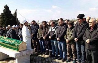 Depremde vefat eden Öğretmen Burcu Gümüş köyünde...