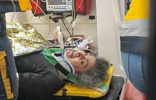 Depremden 111 saat sonra kurtarıldı, gülümseyerek...