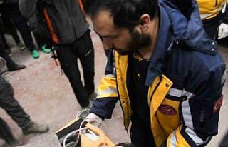 Depremden 260 saat sonra enkazdan sağ çıkarıldı,...