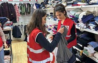 Depremi yaşayan kız kardeşler afetzedelere umut...