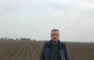 Depremzede çiftçiler üretmeye devam ediyor