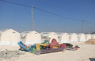 Depremzede çocuklar için oyun parkı yapılıyor