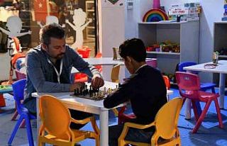 Depremzede çocuklar oyunun gücüyle iyileşiyorlar