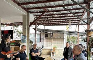 Depremzede Ebrar’ın keman talebi yerine getirildi