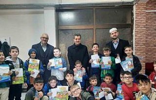 Depremzede kardeşleri için harçlıklarını bağışladılar