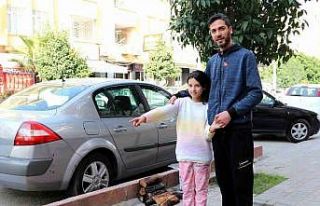 Depremzede küçük Zeynep’in bisikletini çaldılar