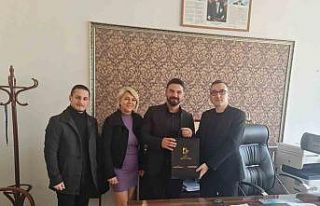 Depremzede öğrenciler için kollar sıvandı