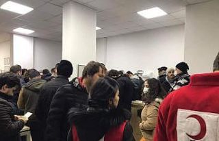 Depremzedeler için 2 bin 759 ünite kan bağışı