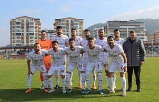 Depremzedeler için yeşil sahada karşılaşacaklar