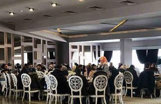 Depremzedeler yemek organizasyonunda buluştu