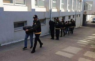 Depremzedelerin eşyalarını çalan 7 kişi yakalandı