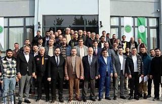 Depremzedelerin yardıma koşan iş makinesi operatörlerine...