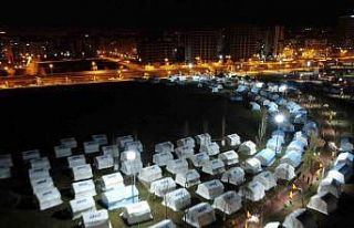 Diyarbakır’da çadır kent gece havadan görüntülendi