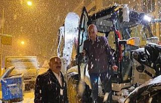 Doğanşehir ilçesinde kar yağışı etkili oldu