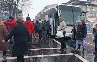 Düzce depremzedelere kapılarını açtı