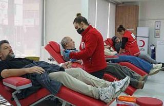 Edirne’de Kan Bağış Merkezi hafta sonu 11.00-18.00...