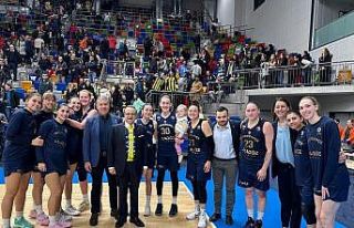 Egemen Bağış, Prag’da Fenerbahçe’yi yalnız...