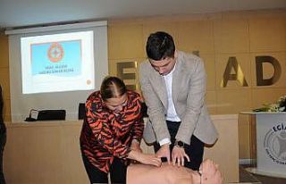 EGİAD’dan deprem sonrası ilk yardım eğitimi