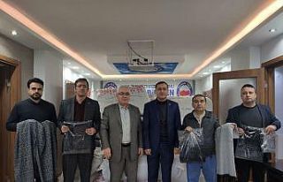 Eğitim Bir Sen’den deprem bölgesine kaşkol ve...