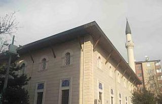 Elazığ’da bir cami ibadete kapatıldı