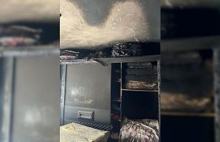Elektrik kontağından çıkan yangında ev kullanılamaz...