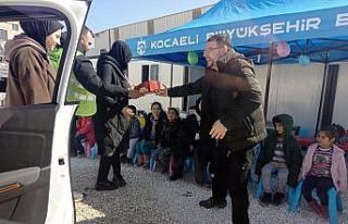 Engelleri, depremzedelere koşmalarına mani olmadı