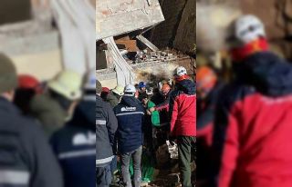 Enkaz çalışmalarının 96. saatinde gelen kurtuluş