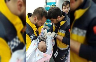 Enkazdan 62’nci saatte çıkarılan 6 aylık bebek...