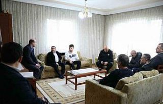 Enkazdan 72 saat sonra kurtarılan Yılmaz’a geçmiş...