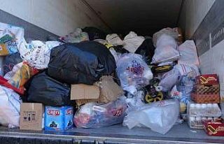 ‘Eren’den kardeşlerine oyuncak tırı yola çıktı