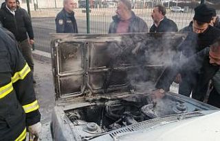 Erzincan’da otomobil yangını