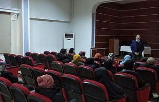 Erzincanlı umrecilere eğitim semineri