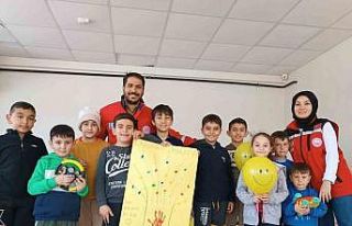 Erzurum psikososyal destek ekibi deprem bölgesinde