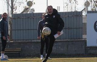 ES Elazığspor’da Cüneyt Biçer’le yollar ayrıldı