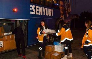 Esenyurt deprem bölgesine desteklerini sürdürüyor