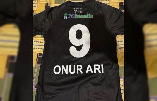 Eskişehirsporlu genç futbolcudan depremzedelere...