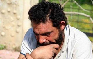 Evi yanan 4 çocuk babasının gözyaşları yürek...