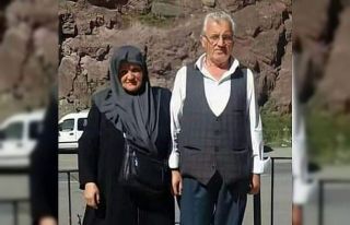 Evlerinde ölü bulunan yaşlı çift yan yana toprağa...