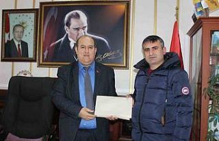 Fabrika işçileri deprem bölgesi için aralarında...