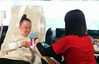 Fenerbahçe’den depremzedeler için kan bağışı...