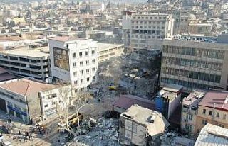 Fotoğrafları ortaya çıktı: Çöken otelin kolonları...