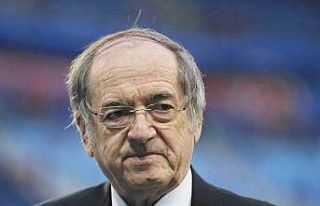 Fransa Futbol Federasyonu Başkanı Noel Le Graet,...