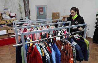 Gemlik’te depremin yaraları dayanışma ile sarılıyor