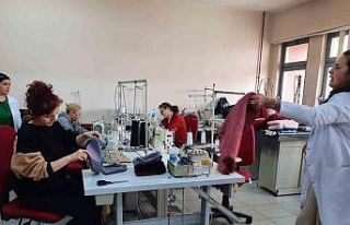 Giresun Halk Eğitim bu defa depremzedeler için üretiyor