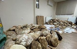 Gölmarmara’da köylüler bu kez depremzedeler için...