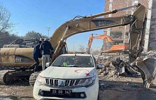 Gümüşhane İl Özel İdaresi ilk günden beri deprem...